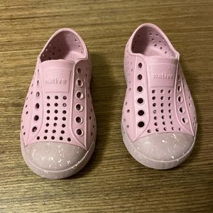 Native Jefferson Bloom Child shoes - C6 in light purple